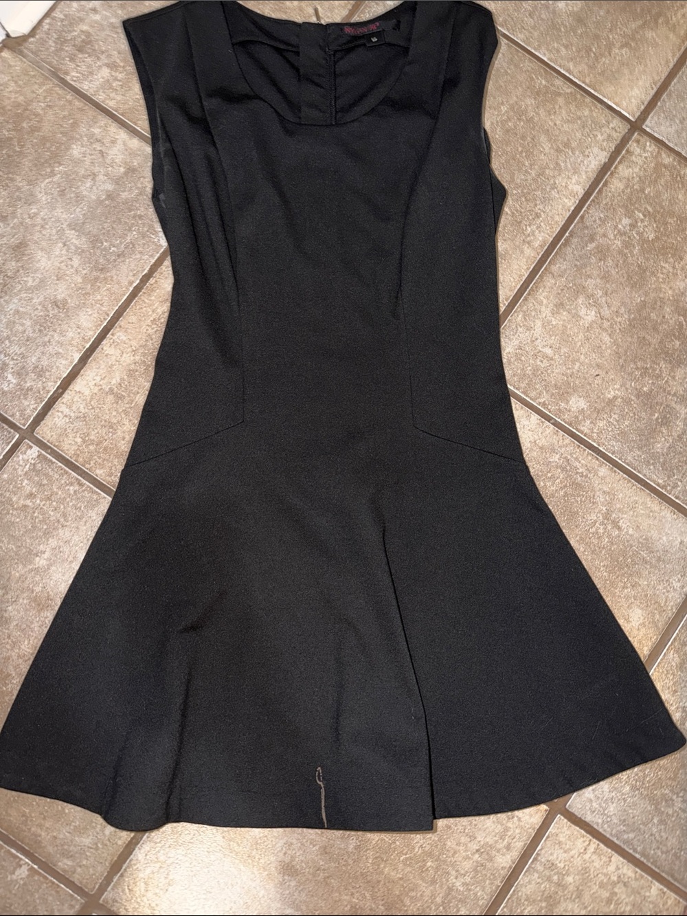 Classic Black pendulum Sleeveless Fit-and-Flare Dress - Elegant Everyday